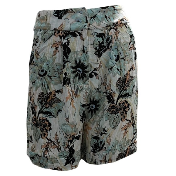 Diane Von Furstenberg Nathalie Astrantia Tulip Shell Crepe Shorts - Picture 4 of 9